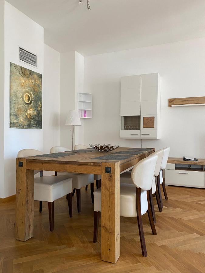 Grosszuegiges Apartment Mit Blick Zur Frauenkirche Drážďany Exteriér fotografie